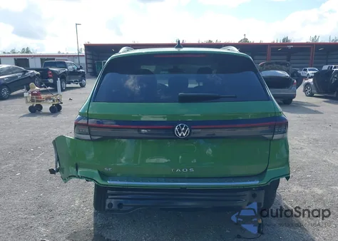 2025 Volkswagen Taos 1.5T Se z USA, uszkodzony, nr VIN 3VVEC7B24SM042371